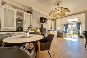 Kitchen/Dining/Family Room- click for photo gallery